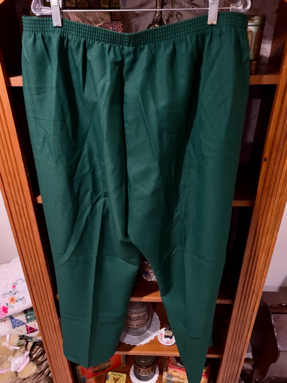 Alfred Dunner Forest Green Elastic-Waist Cropped Tapered Pants - Picture 7 of 7
